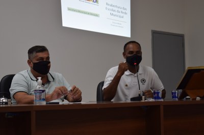 Reunião dos vereadores com a Secretaria da Educação para debater a volta às aulas