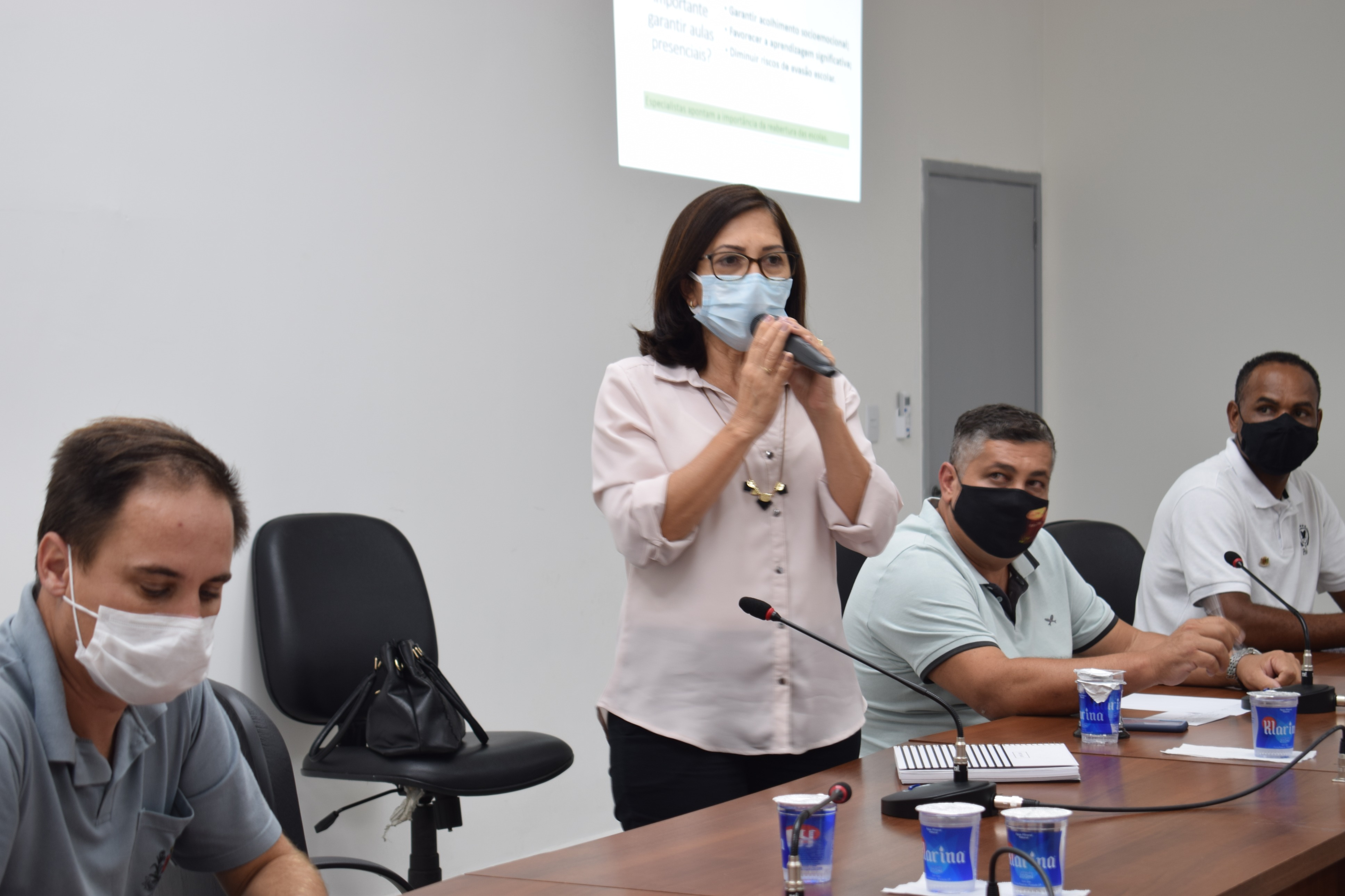 Reunião dos vereadores com a Secretaria da Educação para debater a volta às aulas