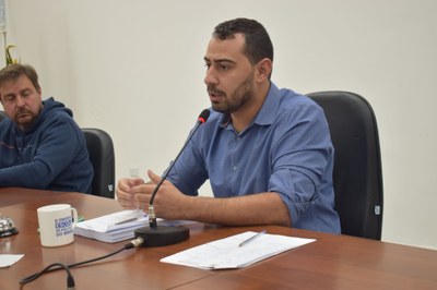 Debate público sobre a pedreira no bairro Piraporinha