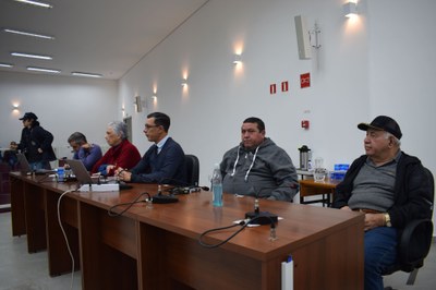 Debate público sobre a pedreira no bairro Piraporinha