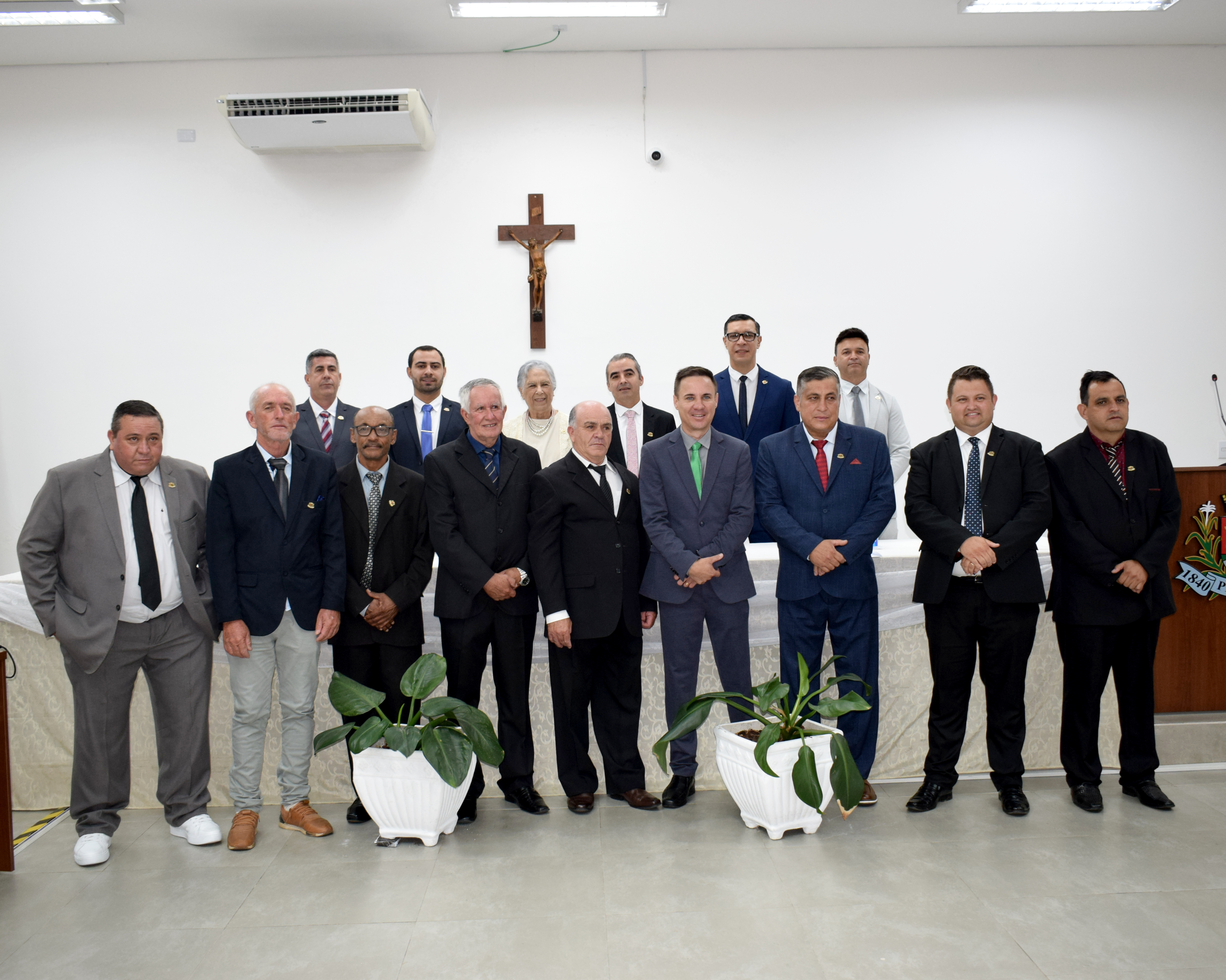 Câmara empossou prefeito, vice-prefeito e vereadores em 1º de janeiro.